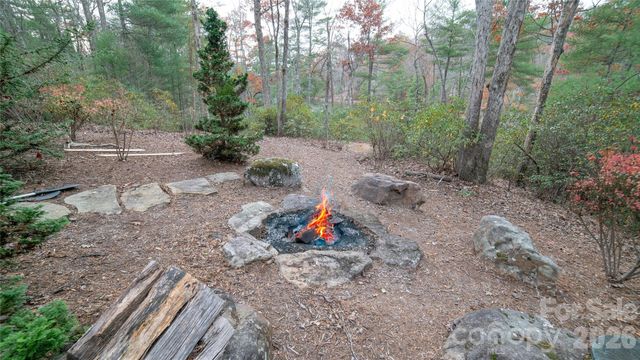 2186 Long Rifle Ridge Road, Nebo, NC 28761