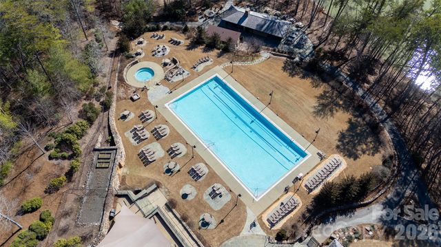 2186 Long Rifle Ridge Road, Nebo, NC 28761