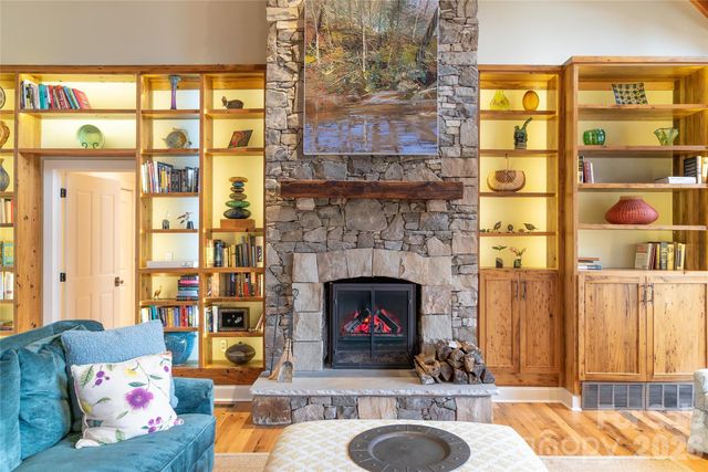 2186 Long Rifle Ridge Road, Nebo, NC 28761