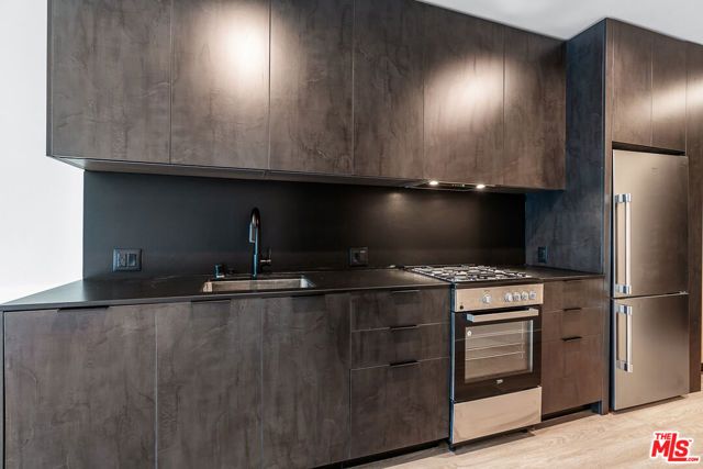 3688 Overland Avenue 324, Los Angeles, CA 90034