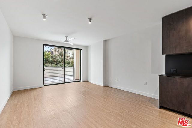 3688 Overland Avenue 324, Los Angeles, CA 90034