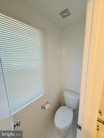 300 SHEPHERD AVE, Cambridge, MD 21613