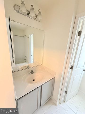300 SHEPHERD AVE, Cambridge, MD 21613
