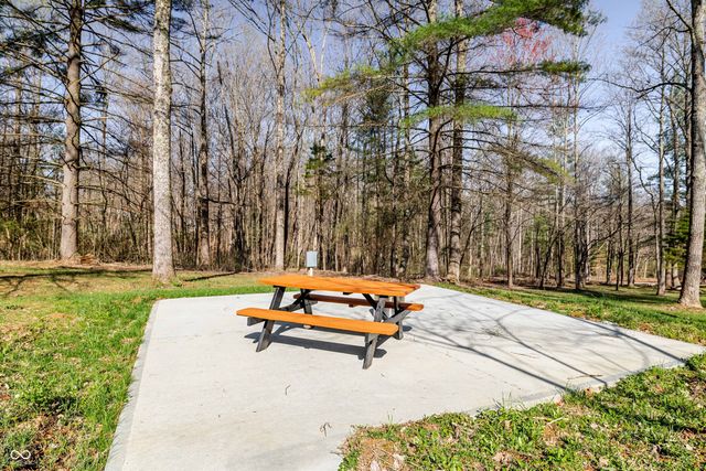 123 Empire Lane, Bedford, IN 47421