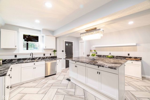123 Empire Lane, Bedford, IN 47421
