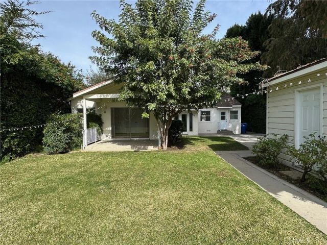 15440 Dickens Street, Sherman Oaks, CA 91403