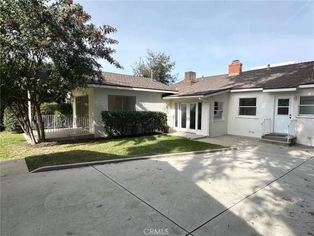 15440 Dickens Street, Sherman Oaks, CA 91403
