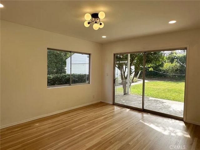 15440 Dickens Street, Sherman Oaks, CA 91403