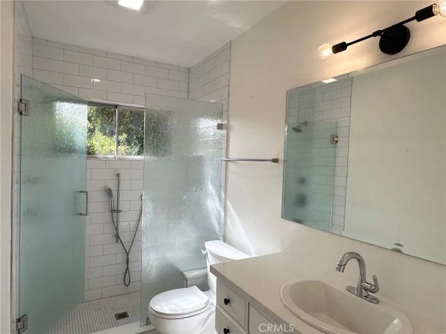 15440 Dickens Street, Sherman Oaks, CA 91403