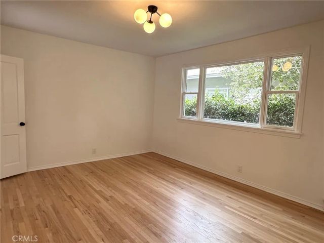 15440 Dickens Street, Sherman Oaks, CA 91403