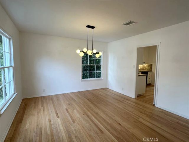 15440 Dickens Street, Sherman Oaks, CA 91403