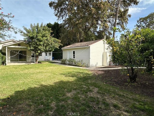 15440 Dickens Street, Sherman Oaks, CA 91403