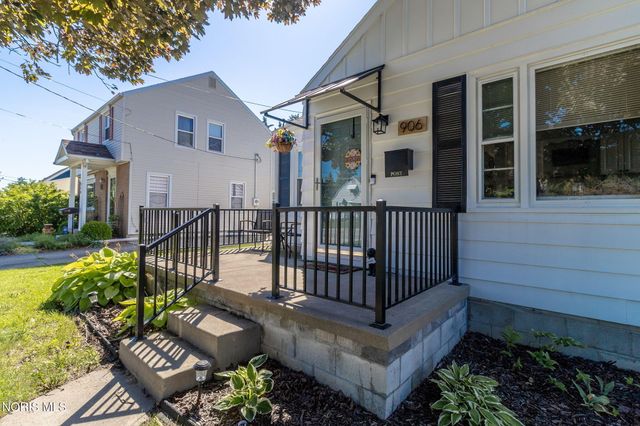 906 7th Street, Maumee, OH 43537
