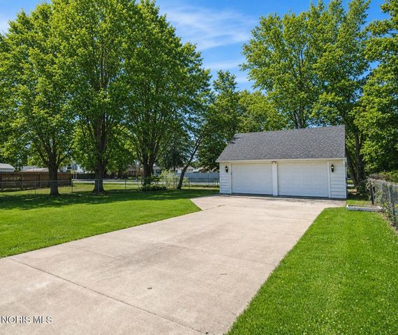 906 7th Street, Maumee, OH 43537
