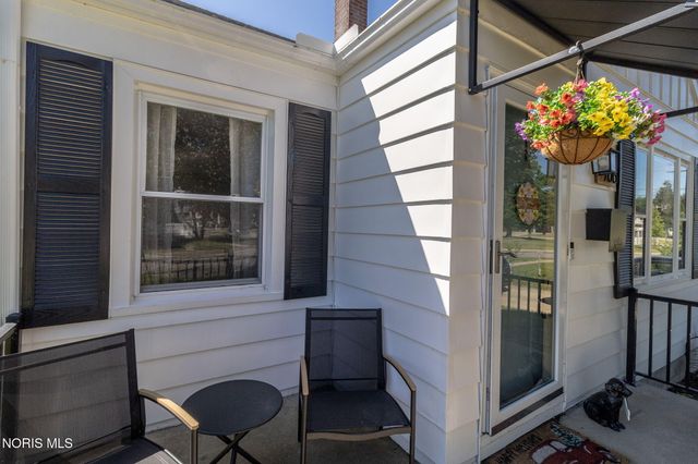 906 7th Street, Maumee, OH 43537