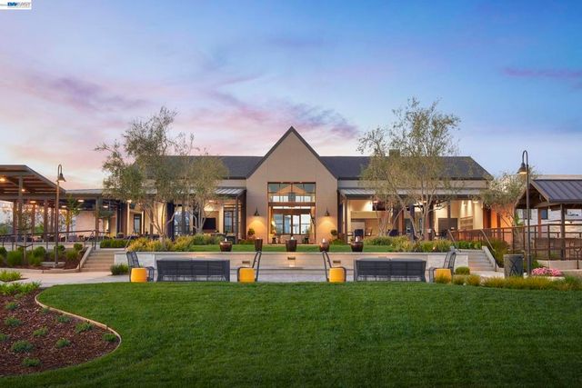 940 Conrad Street, Manteca, CA 95336