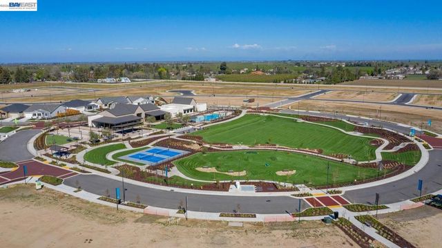940 Conrad Street, Manteca, CA 95336
