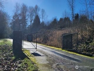 6414 74th Street E, Puyallup, WA 98371