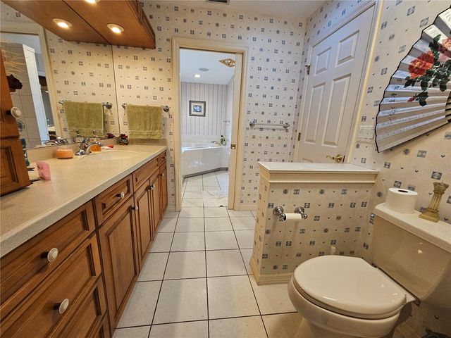 2210 BAYOU DRIVE, Holiday, FL 34691