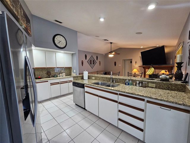 2210 BAYOU DRIVE, Holiday, FL 34691