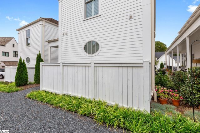 205 Bowman Road, Greenville, SC 29615