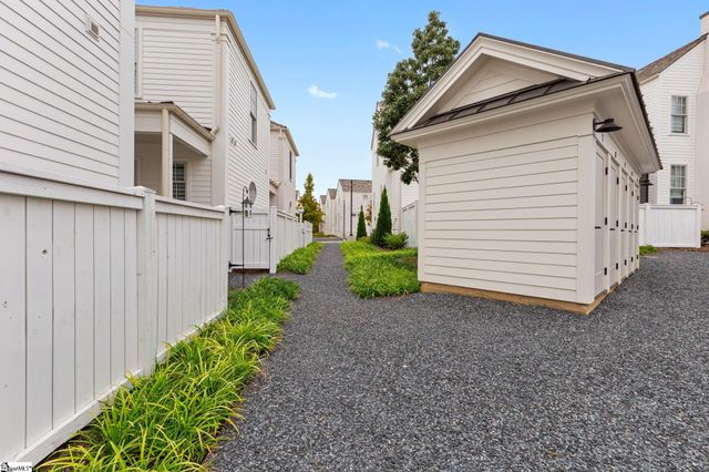 205 Bowman Road, Greenville, SC 29615