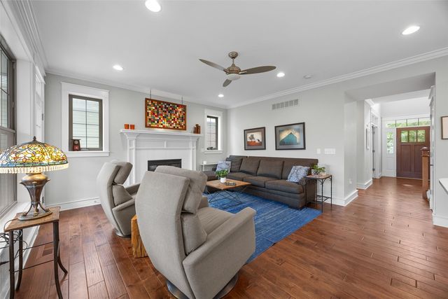 720 Walker Circle, Iowa City, IA 52245