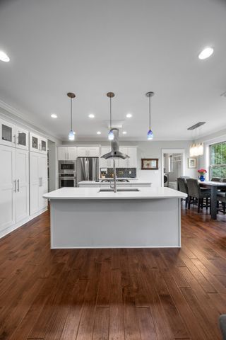 720 Walker Circle, Iowa City, IA 52245