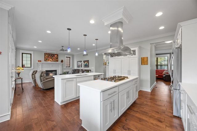 720 Walker Circle, Iowa City, IA 52245