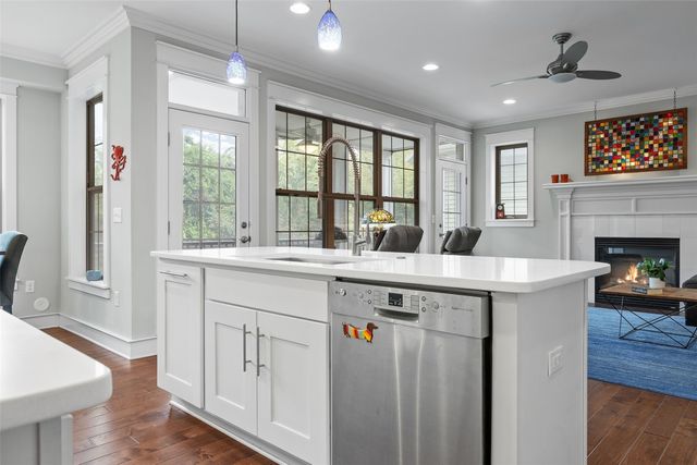 720 Walker Circle, Iowa City, IA 52245