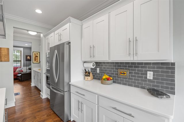 720 Walker Circle, Iowa City, IA 52245
