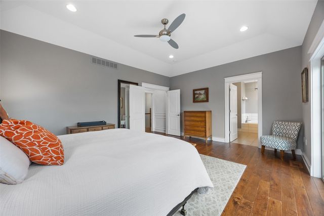 720 Walker Circle, Iowa City, IA 52245