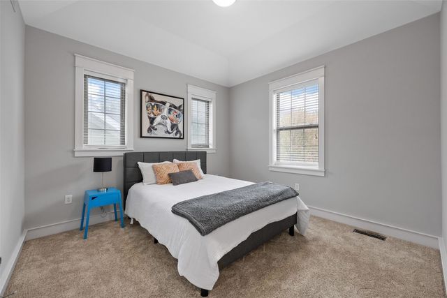 720 Walker Circle, Iowa City, IA 52245