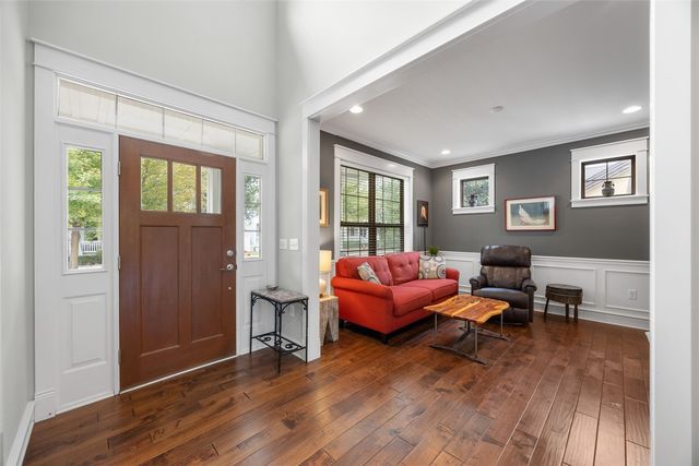 720 Walker Circle, Iowa City, IA 52245