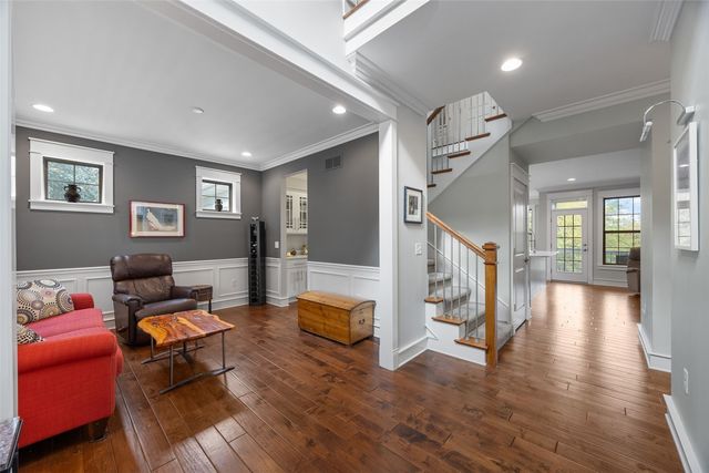 720 Walker Circle, Iowa City, IA 52245