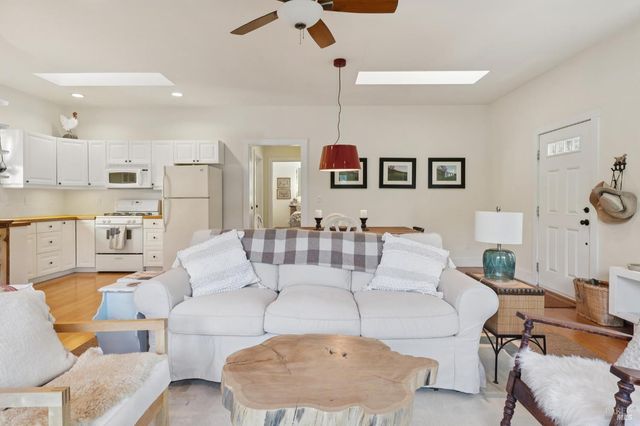 151 Fetters Ave, Sonoma, CA 95476