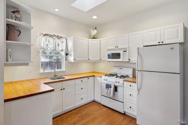 151 Fetters Ave, Sonoma, CA 95476