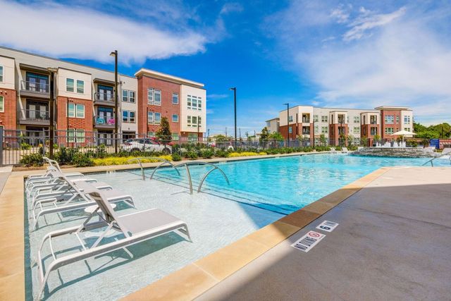 800 Fm-3083 8203, Conroe, TX 77303