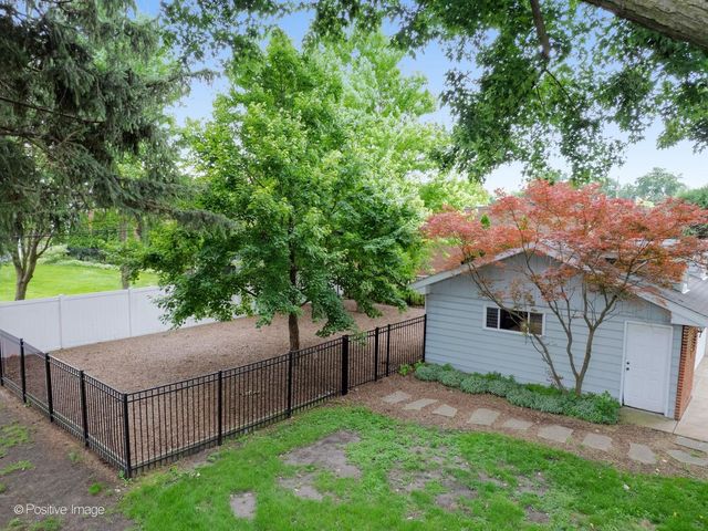 113 N Oak Street, Elmhurst, IL 60126