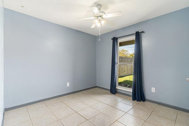 4514 36th Street, Dickinson, TX 77539