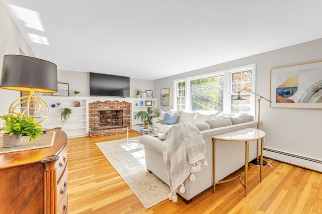 24 Washbrook Road, Sudbury, MA 01776