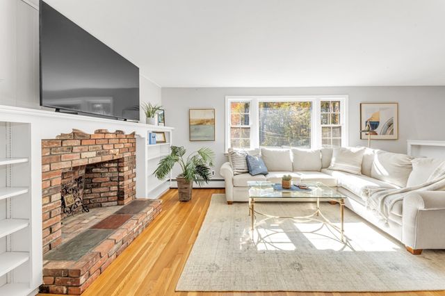 24 Washbrook Road, Sudbury, MA 01776