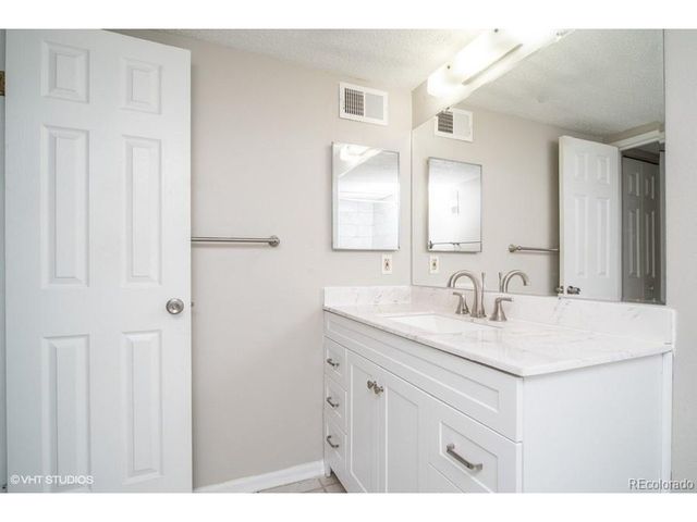 3275 S Ammons St 103, Lakewood, CO 80227