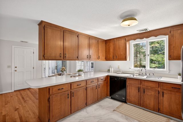 493 Prince Hinckley Rd, Barnstable, MA 02632