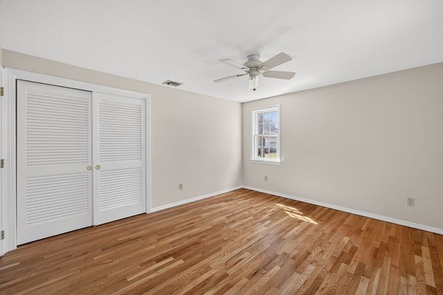 493 Prince Hinckley Rd, Barnstable, MA 02632