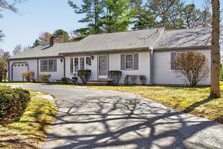 493 Prince Hinckley Rd, Barnstable, MA 02632