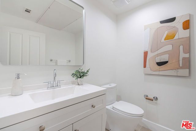 6020 Seabluff Drive 114, Los Angeles, CA 90094