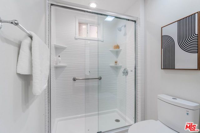 6020 Seabluff Drive 114, Los Angeles, CA 90094