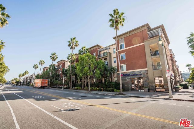 6020 Seabluff Drive 114, Los Angeles, CA 90094