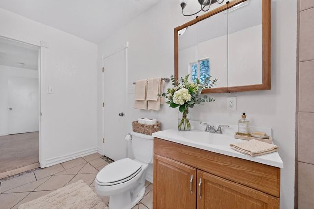 1401 Vista Del Rio Road SW, Albuquerque, NM 87105